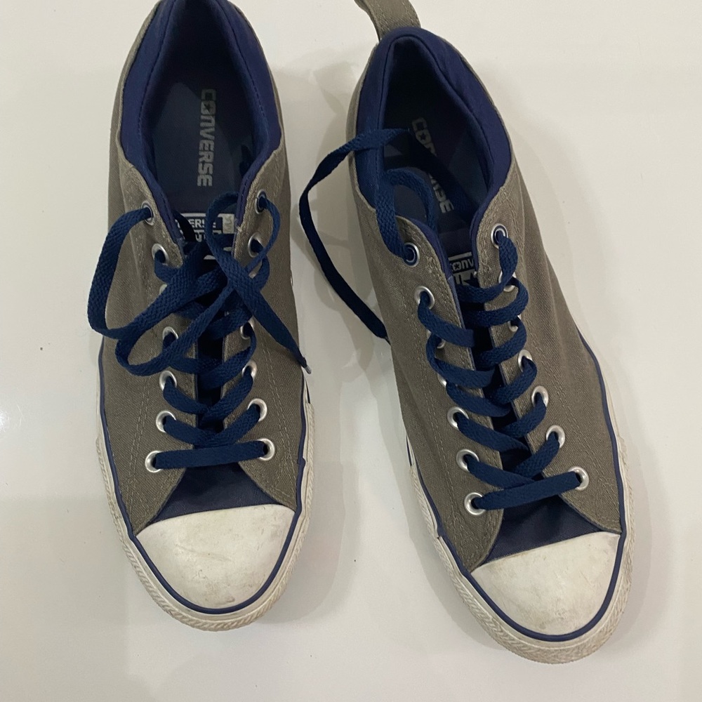 Converse unisex All Star Chuck Taylor Womens size 13, men size 11
